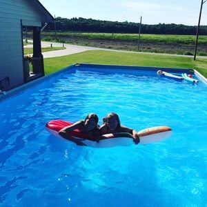 Meet your Posher, Kenzie